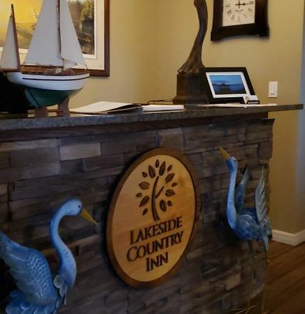 Lakeside Country Inn Manitou Beach Exterior foto